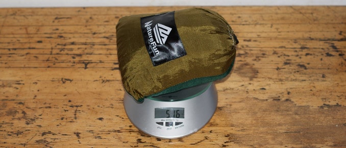 NatureFun Campinghängematte auf der Waage: 516 g